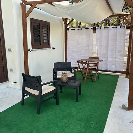Domus Lucia 1 Apartment *
