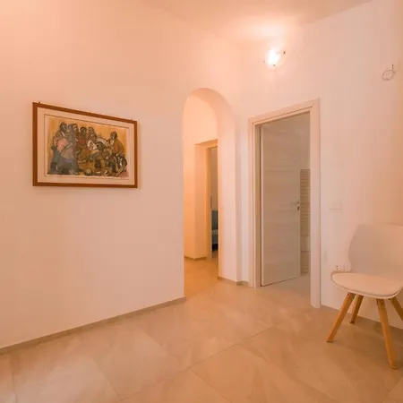 Domus Lucia 1 Apartment