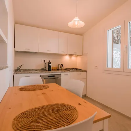 Apartment Domus Lucia 1 *