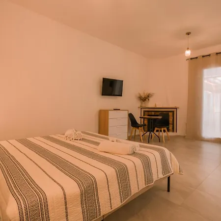 Domus Lucia 1 *
