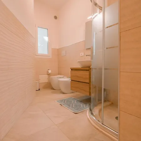 Domus Lucia 1 Apartment *