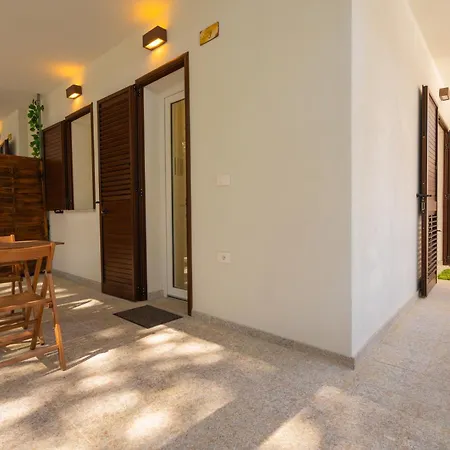 Domus Lucia 1 Apartment