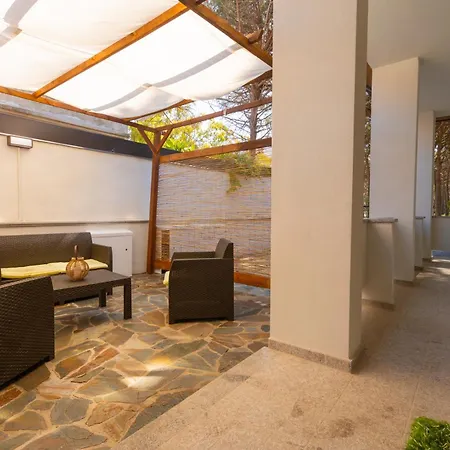 Apartment Domus Lucia 1