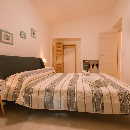 Domus Lucia 1 Apartment