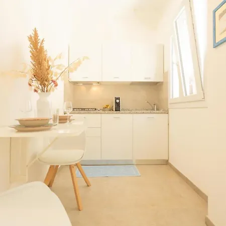 Domus Lucia 1